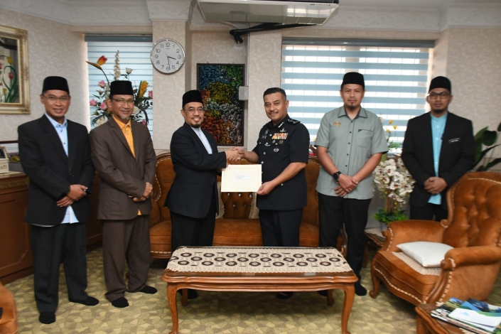 1 Timbalan Ketua Polis